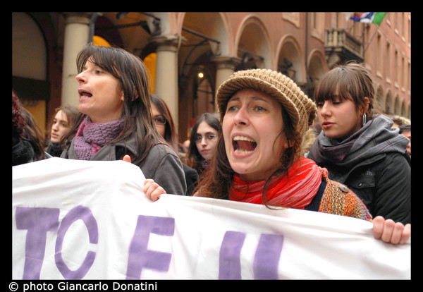MANIFESTAZIONE DONNE