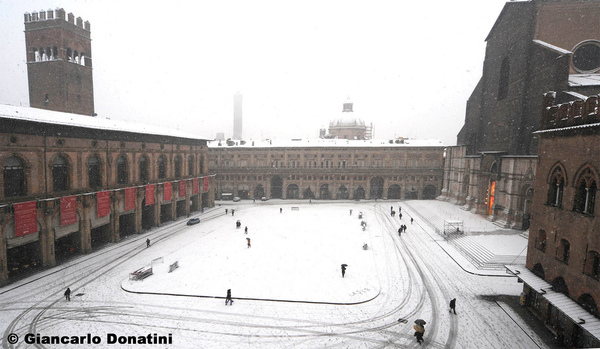 NEVE PIAZZA MAGGIORE
